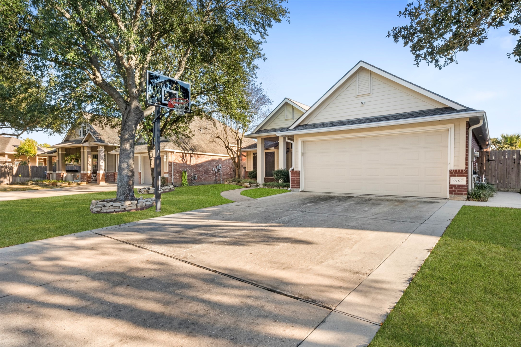 9107 Fernwillow Drive Spring, TX 77379 - Photo 18 of 38