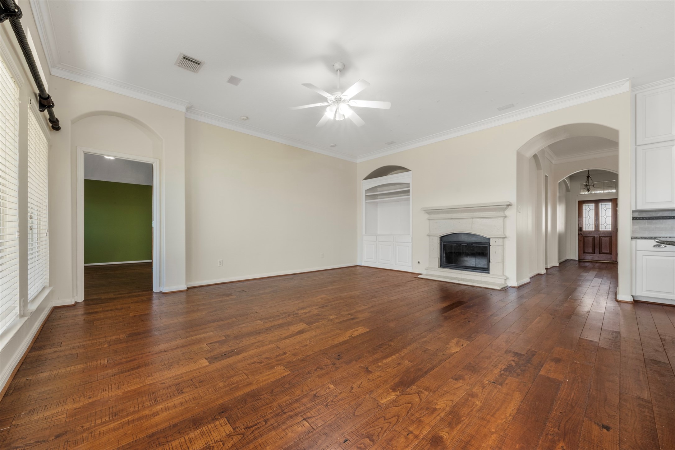 9107 Fernwillow Drive Spring, TX 77379 - Photo 4 of 38