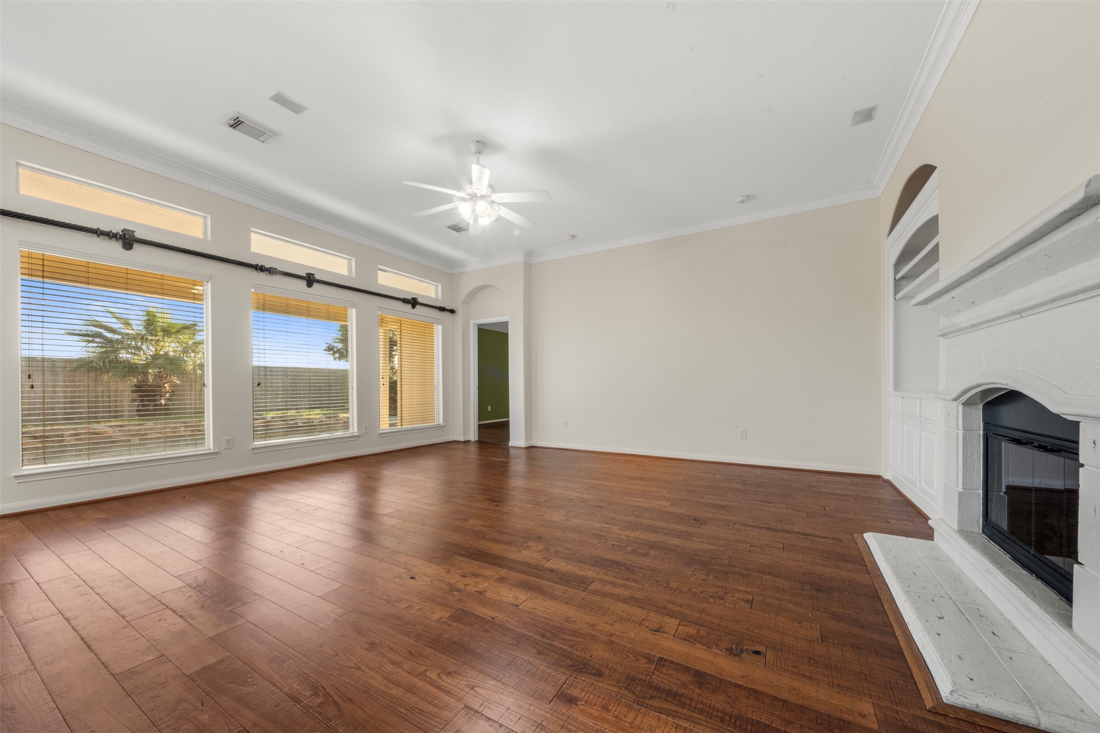9107 Fernwillow Drive Spring, TX 77379 - Photo 7 of 38
