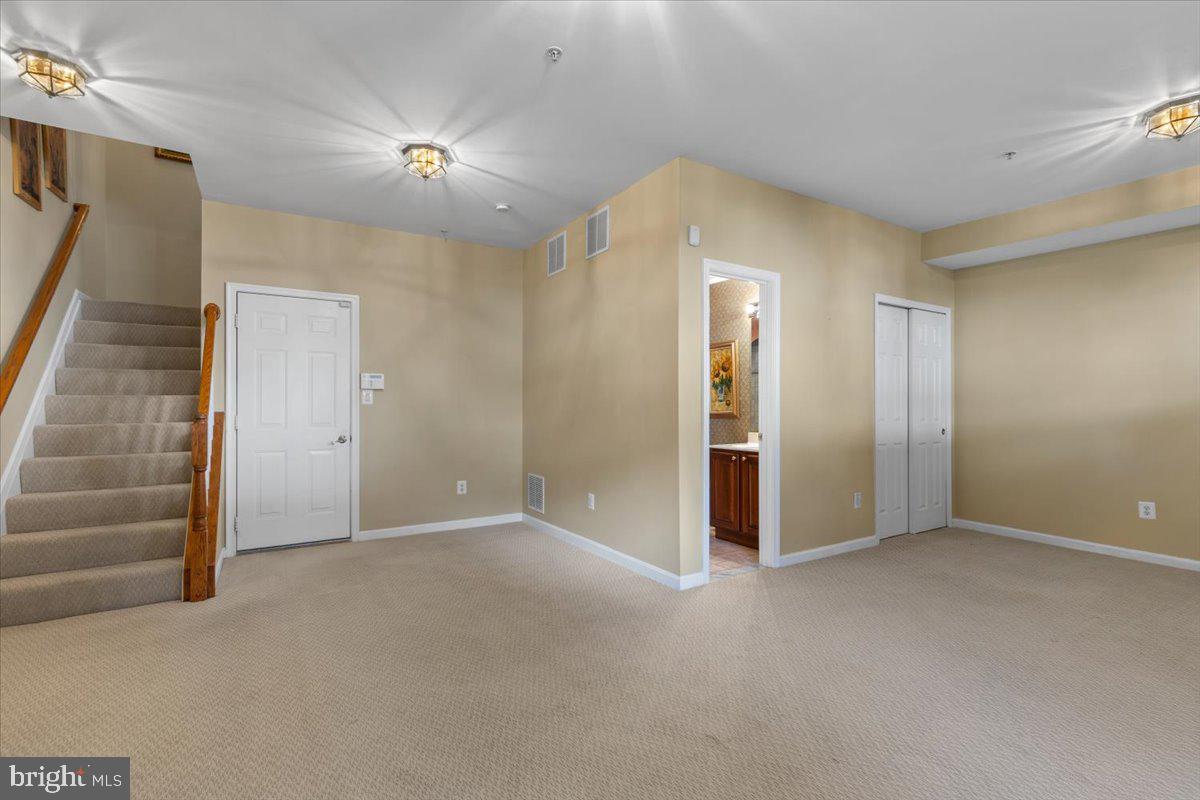 46134 Brisbane Square Sterling, VA 20165 - Photo 37 of 48 a view of an empty room