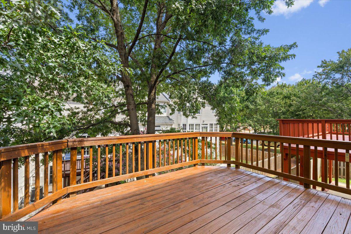 46134 Brisbane Square Sterling, VA 20165 - Photo 39 of 48 a view of wooden deck