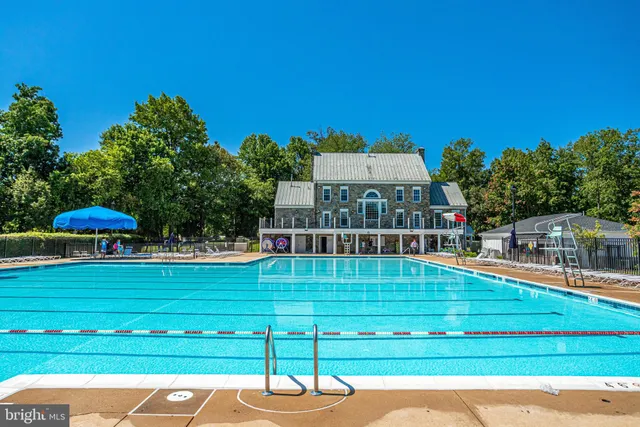 $699,990 | 46134 Brisbane Square, Sterling, VA 20165