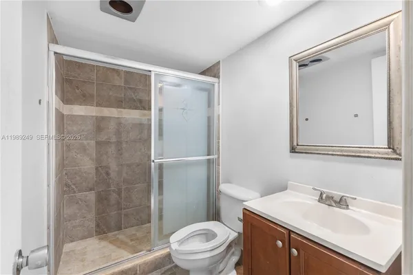 $214,999 | 806 Cypress Grove Lane, Unit 111, Pompano Beach, FL 33069