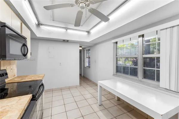 $214,999 | 806 Cypress Grove Lane, Unit 111, Pompano Beach, FL 33069