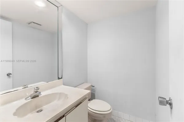 $214,999 | 806 Cypress Grove Lane, Unit 111, Pompano Beach, FL 33069