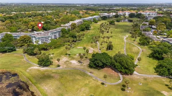 $214,999 | 806 Cypress Grove Lane, Unit 111, Pompano Beach, FL 33069