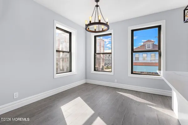 $3,600 | 160 Monmouth Street, Unit 2, Red Bank, NJ 07701