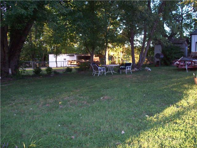 320 Jackson Road Portland, TN 37148 - Photo 17 of 20 Another view of backyard with beautiful shade trees.