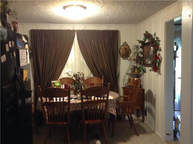 320 Jackson Road Portland, TN 37148 - Photo 3 of 20 Dining area of eat in Kitchen