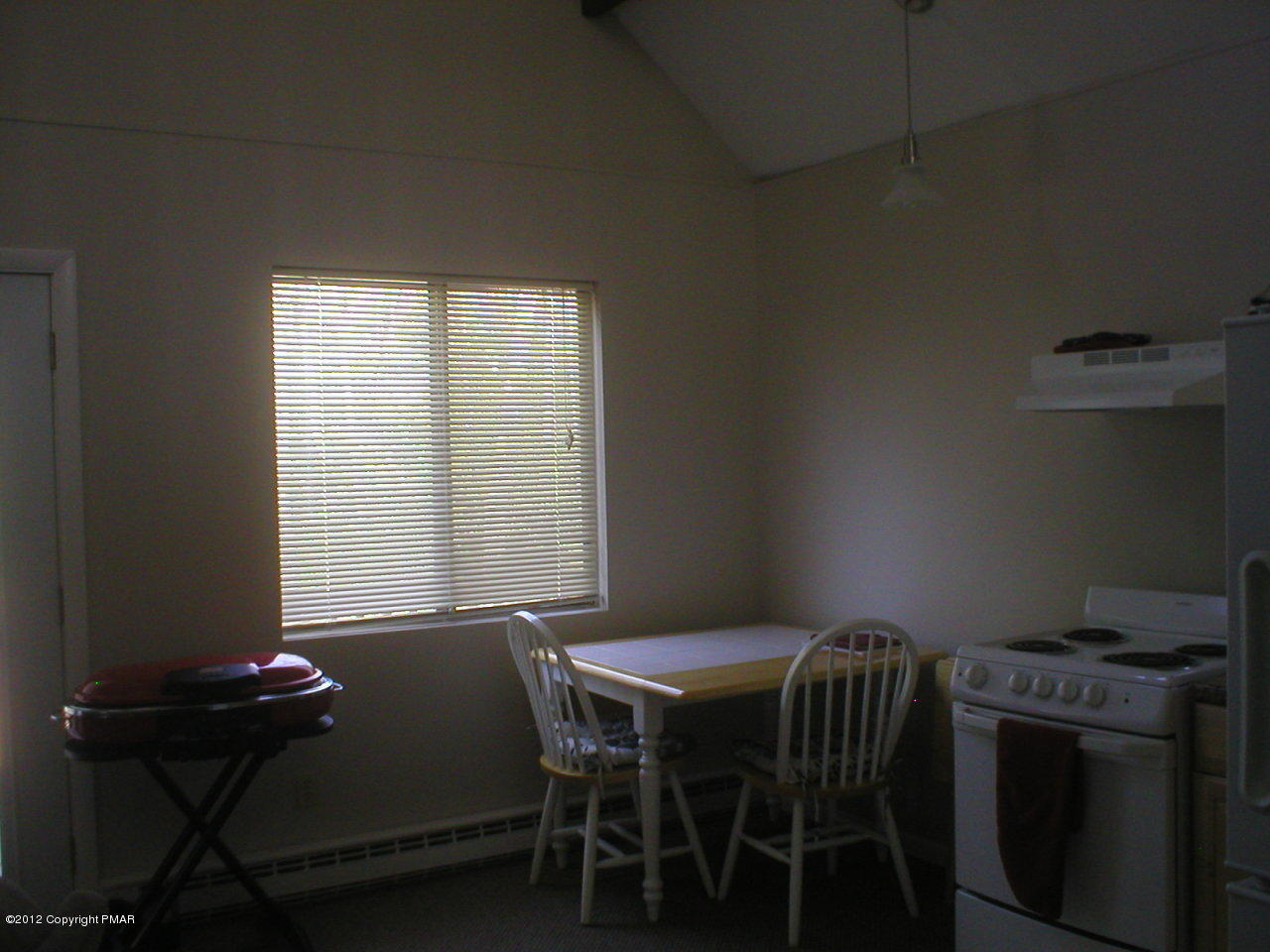 68 Algonkin Road Jim Thorpe, PA 18229 - Photo 3 of 26 Dining area
