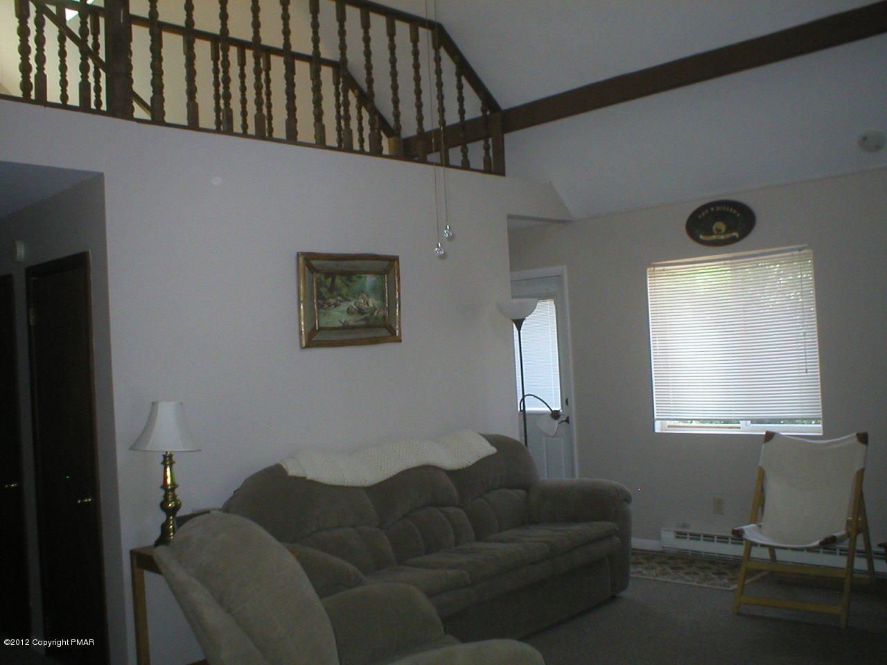 68 Algonkin Road Jim Thorpe, PA 18229 - Photo 7 of 26 Living area