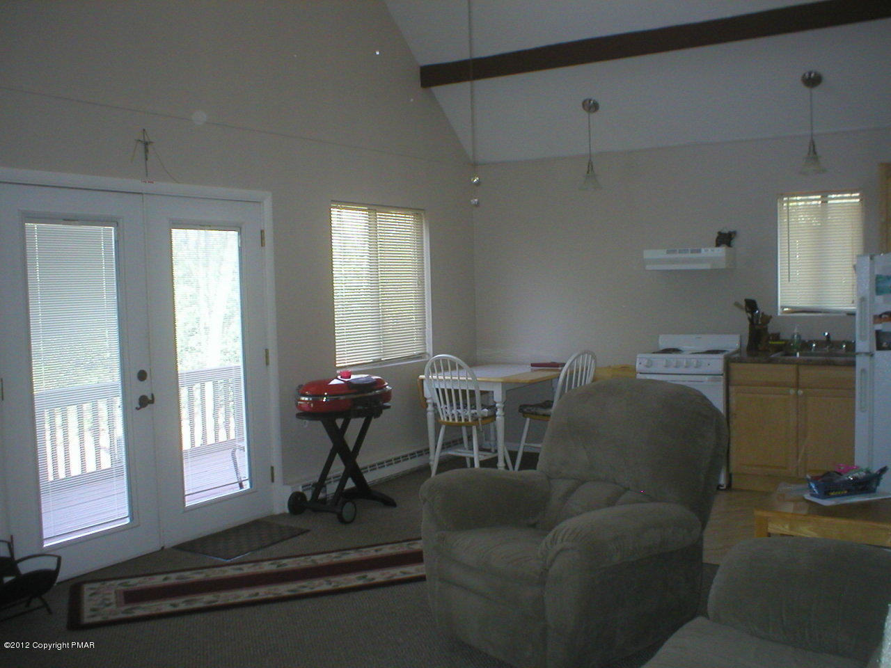 68 Algonkin Road Jim Thorpe, PA 18229 - Photo 8 of 26 View of great room