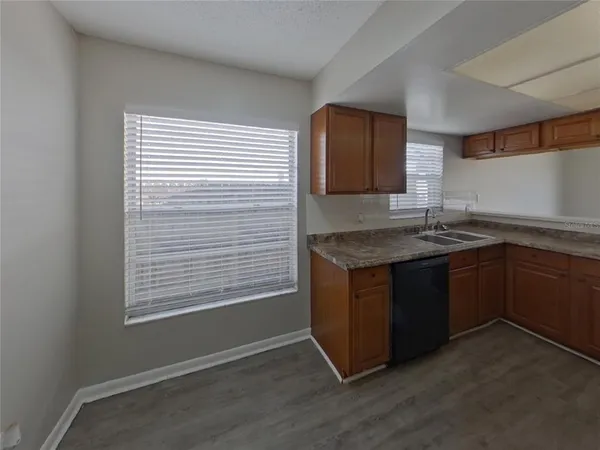 $1,939 | Undisclosed Address, Valrico, FL 33594