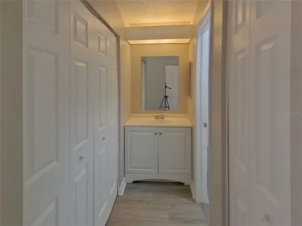 $1,939 | Undisclosed Address, Valrico, FL 33594