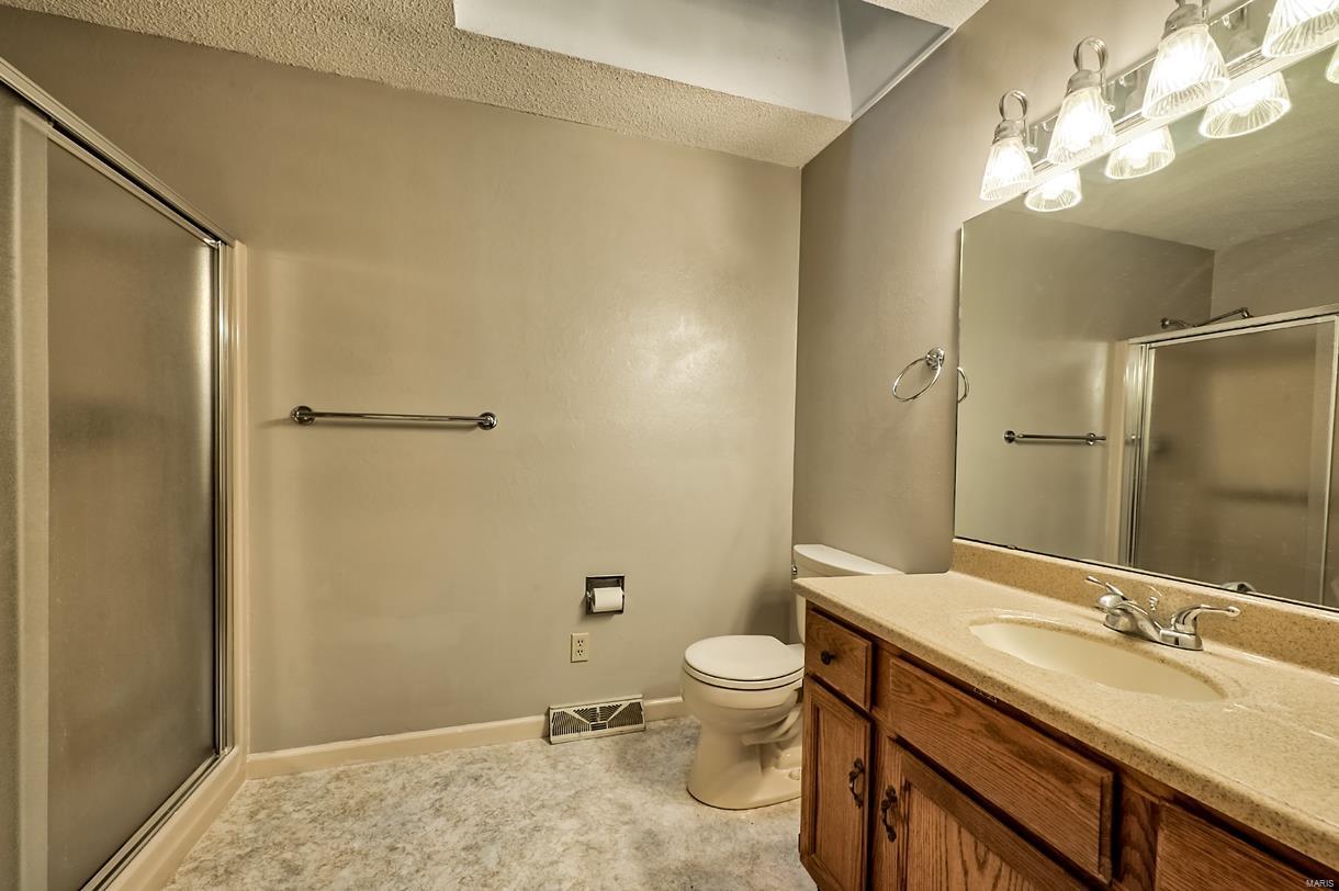 17845 Oak Rest Road Brighton, IL 62012 - Photo 12 of 31