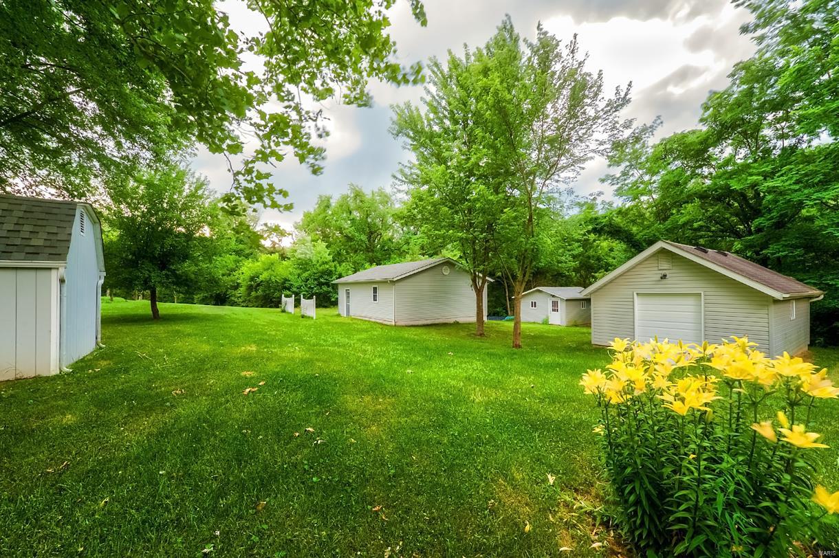 17845 Oak Rest Road Brighton, IL 62012 - Photo 27 of 31