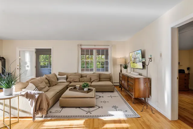 $489,000 | 9 White Lilac Way, Colchester, VT 05446