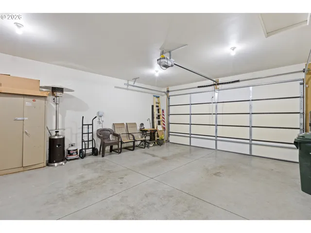 $442,950 | 582 Fairway Estates Drive, Sutherlin, OR 97479