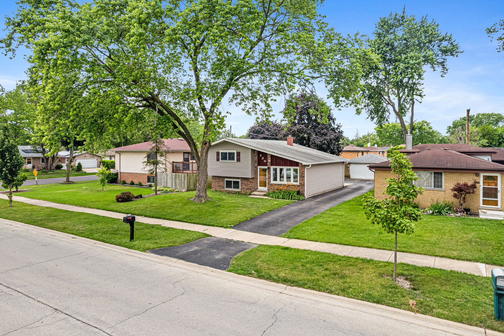 320 Marshall Road Bensenville, IL 60106 - Photo 3 of 30 Gallery Image 3