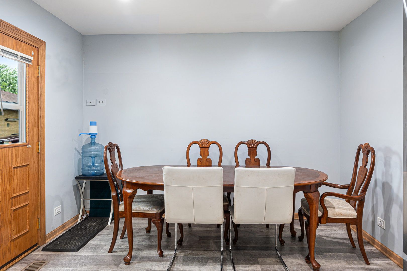 320 Marshall Road Bensenville, IL 60106 - Photo 4 of 30 Gallery Image 4