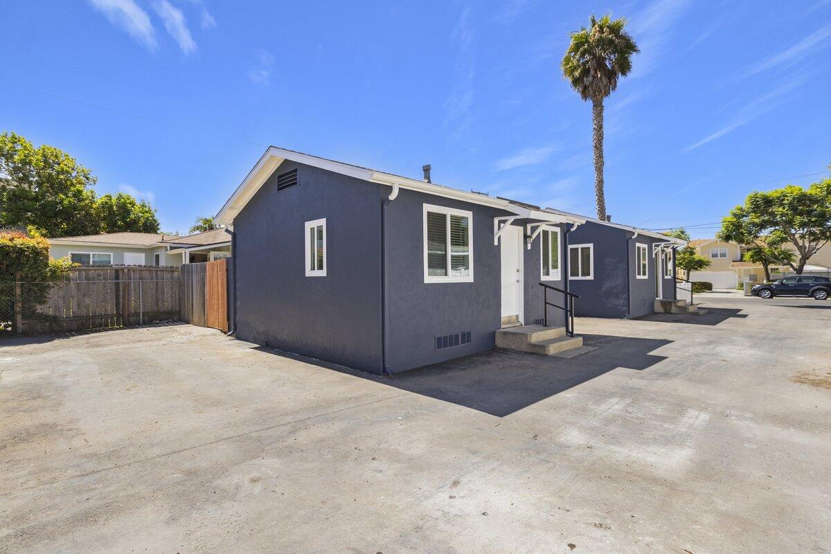 4822 8th Street, Unit B&D Carpinteria, CA 93013 - Photo 18 of 23 014_cjp_4934-cr3