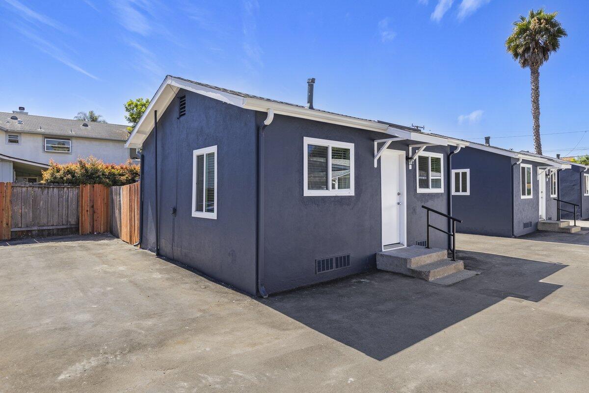 4822 8th Street, Unit B&D Carpinteria, CA 93013 - Photo 8 of 23 001_cjp_4859-cr3
