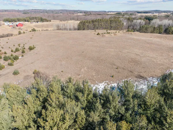 $800,000 | Alberts Road, Clintonville, WI 54929