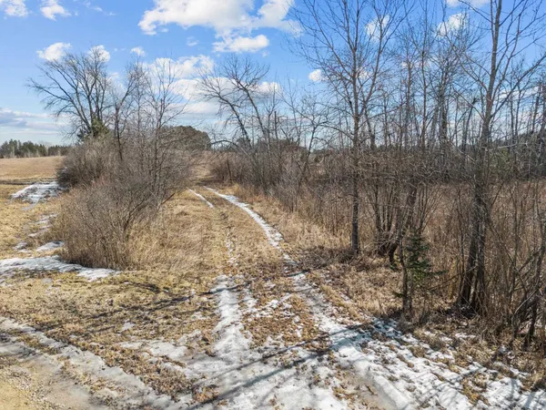 $800,000 | Alberts Road, Clintonville, WI 54929
