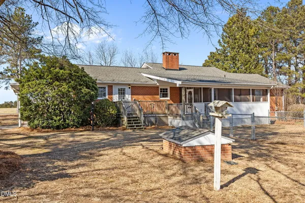 $340,000 | 165 Rosser Pittman Road, Broadway, NC 27505