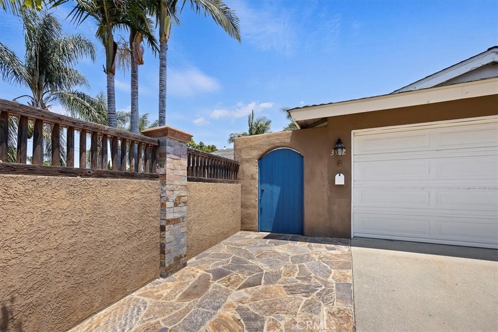 3112 Glenn Road Oceanside, CA 92056 - Photo 4 of 30 a view of a house with a backyard