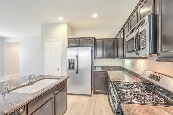 $1,995 | 8366 Stillhouse Court, Las Vegas, NV 89113