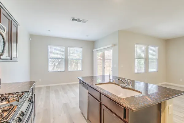 $1,995 | 8366 Stillhouse Court, Las Vegas, NV 89113