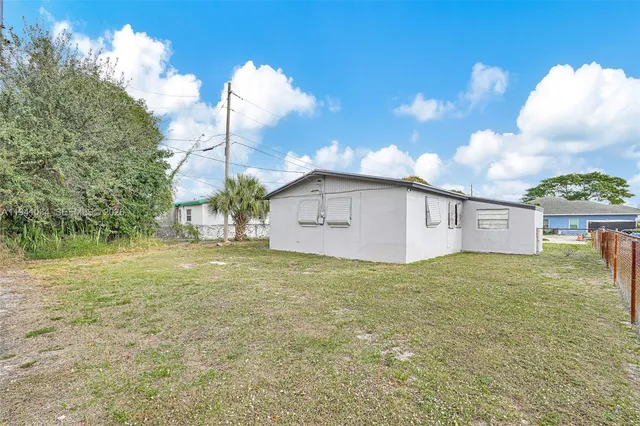 $239,999 | 251 Avenue O, Riviera Beach, FL 33404