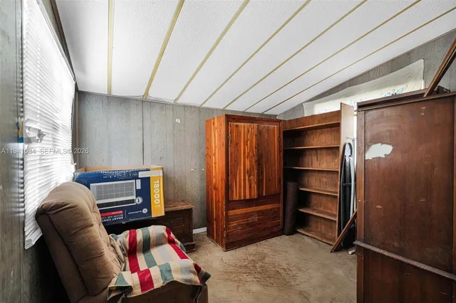 $239,999 | 251 Avenue O, Riviera Beach, FL 33404