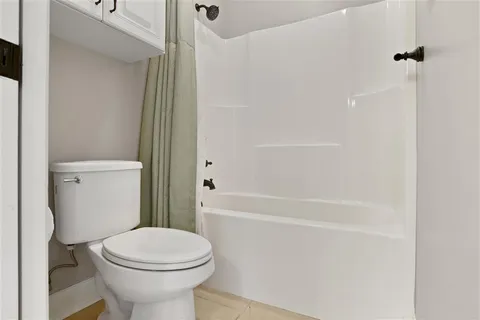 $475,000 | 1127 Benvue Lane, Lake Charles, LA 70605