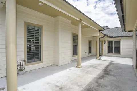 $475,000 | 1127 Benvue Lane, Lake Charles, LA 70605