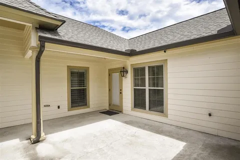 $475,000 | 1127 Benvue Lane, Lake Charles, LA 70605