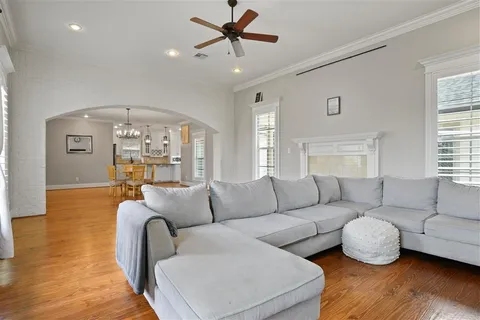 $475,000 | 1127 Benvue Lane, Lake Charles, LA 70605