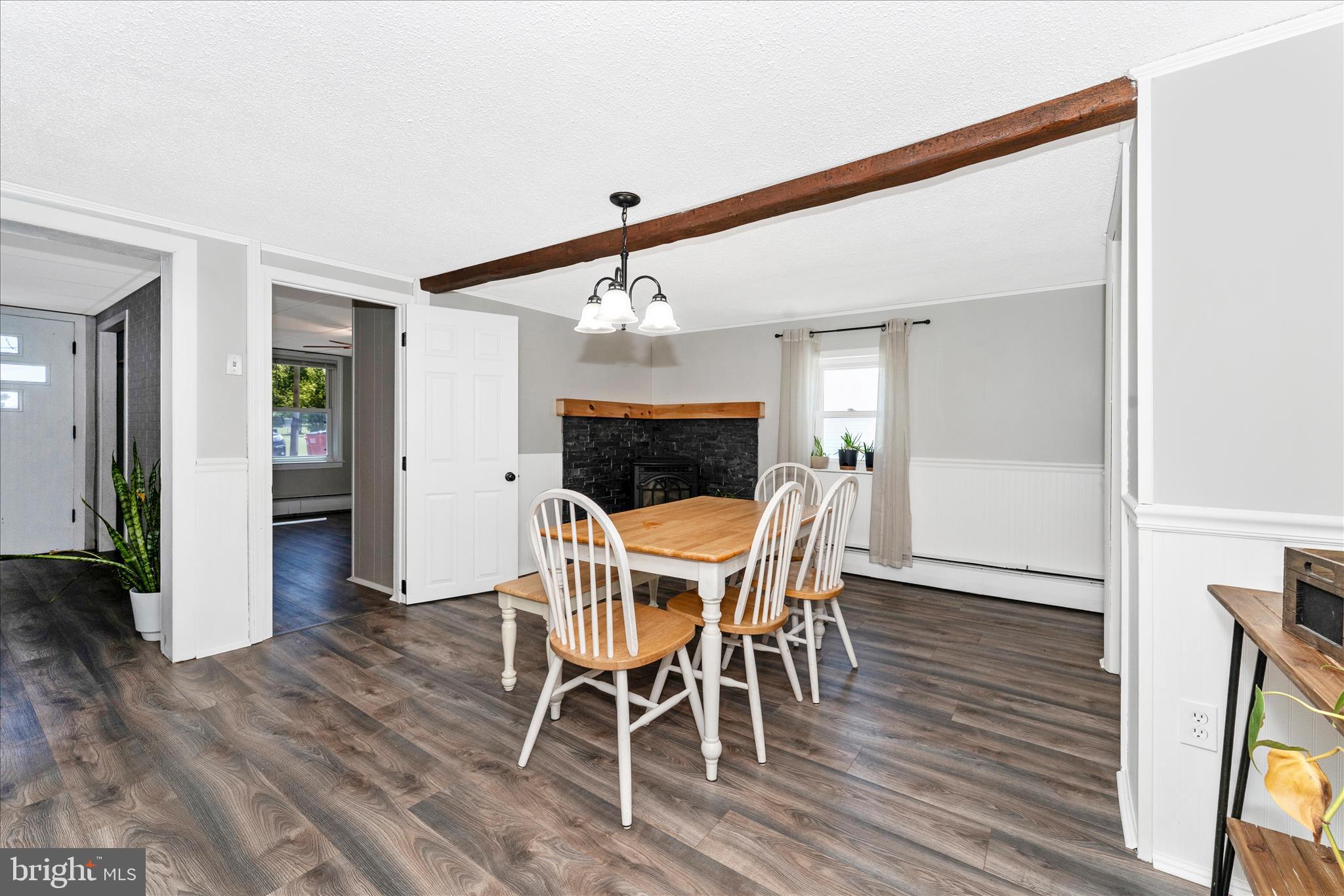 17930 Lappans Road Fairplay, MD 21733 - Photo 21 of 51 dining room