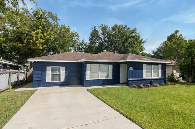 $225,000 | 1211 Regal Street, Houston, TX 77034