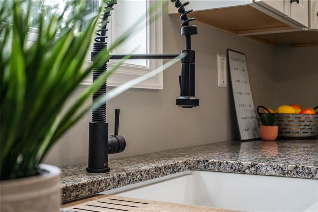 2460 Chapel Road Beaver, PA 15009 - Photo 12 of 42 a view of entryway