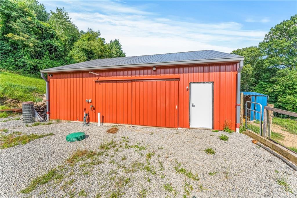 2460 Chapel Road Beaver, PA 15009 - Photo 34 of 42