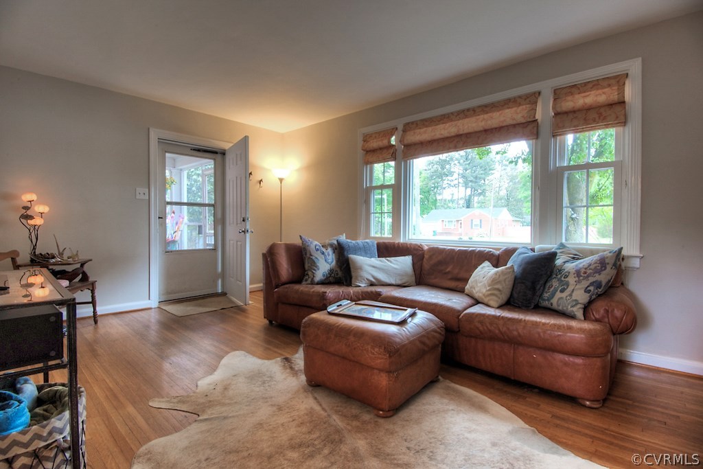 3002 Dumbarton Road Henrico, VA 23228 - Photo 3 of 24 Gallery Image 3