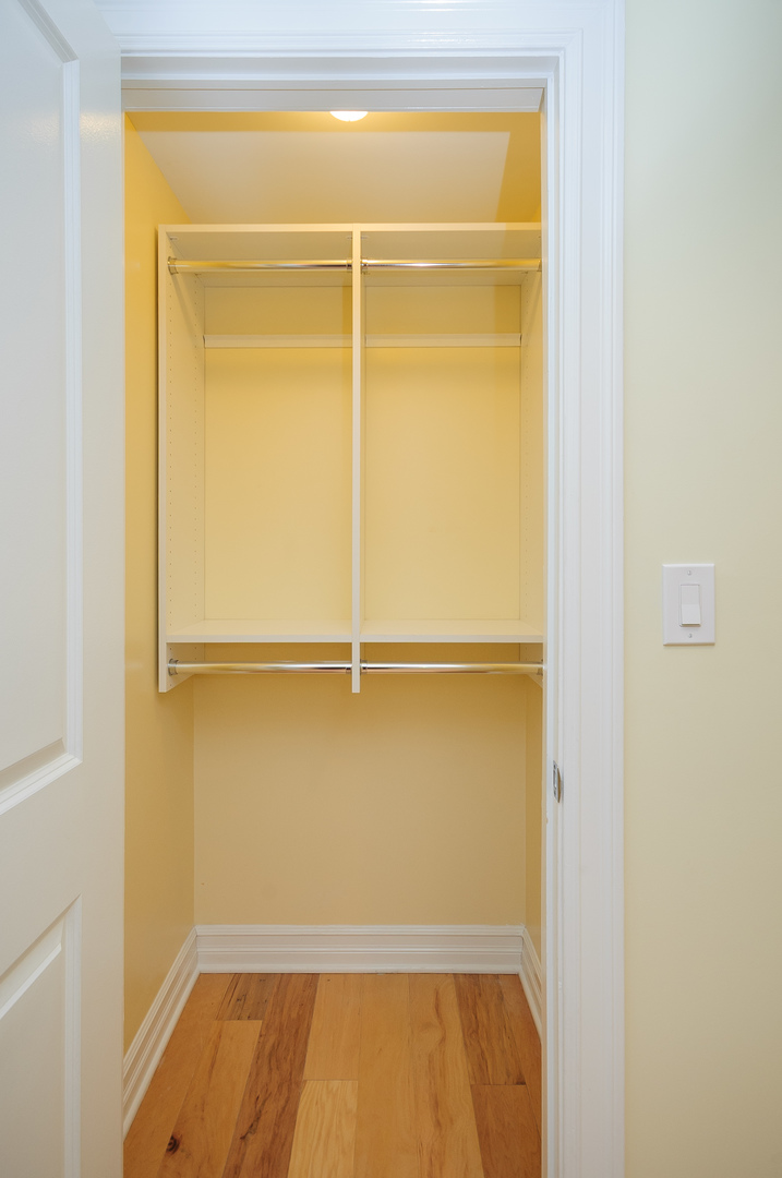 2155 West Potomac Avenue, Unit GDN Chicago, IL 60622 - Photo 14 of 16 a view of a small room