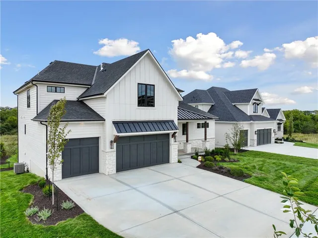 $1,195,000 | 17104 Earnshaw Street, Overland Park, KS 66221