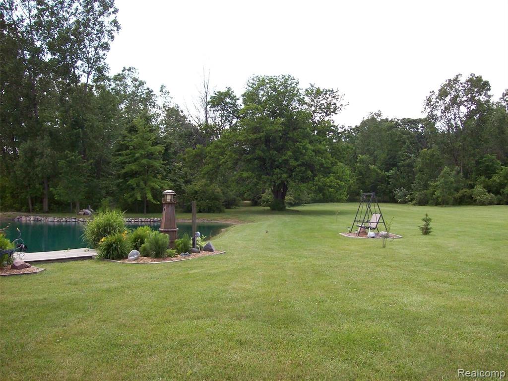 23800 Clark Road Belleville, MI 48111 - Photo 7 of 42