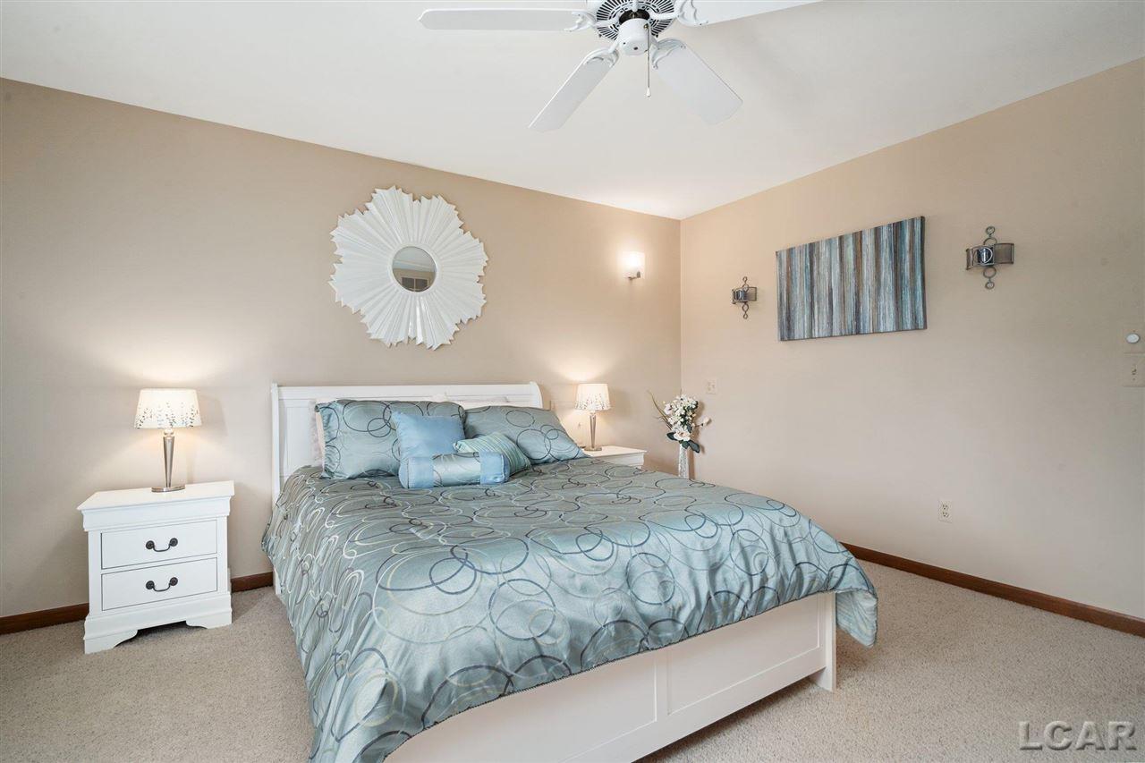 41480 Stonecroft Road Northville, MI 48167 - Photo 35 of 70 50047717-34.JPG