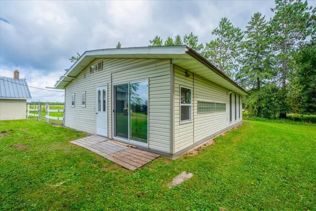 $285,000 | 18444 290th Avenue, Holcombe, WI 54745