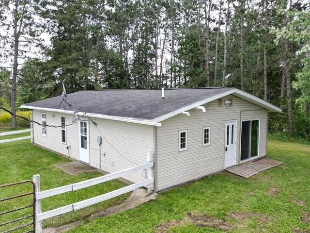 $285,000 | 18444 290th Avenue, Holcombe, WI 54745