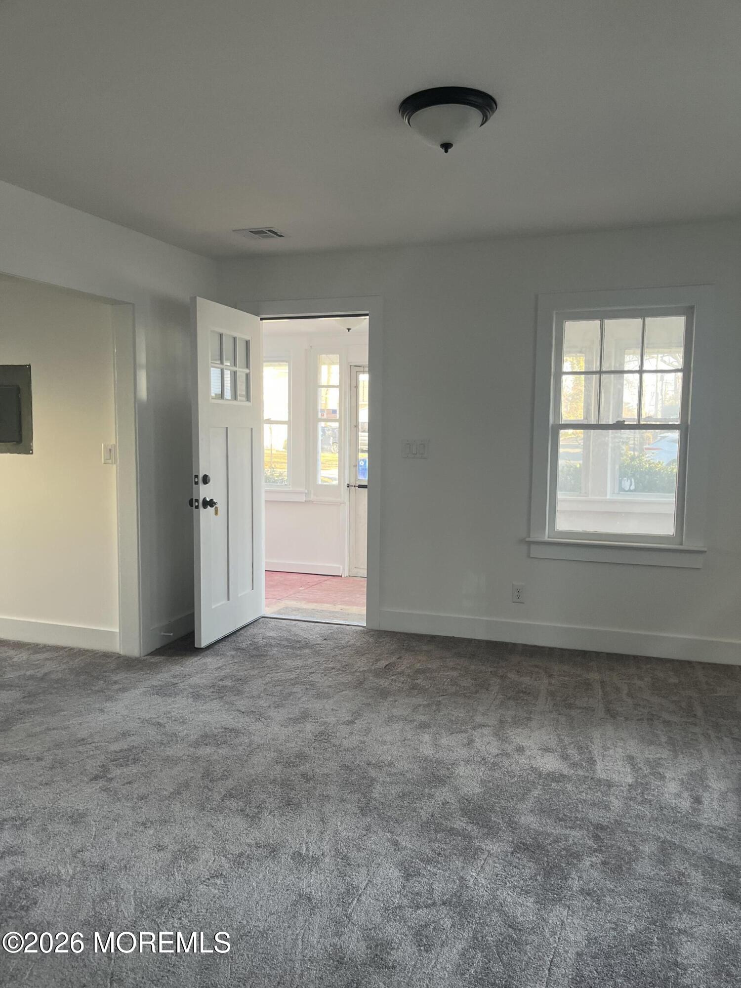 17 Ward Lane Rumson, NJ 07760 - Photo 3 of 13 IMG_3842